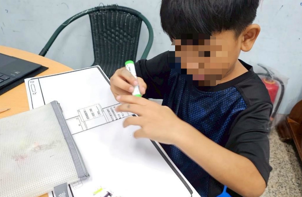 課輔班 颱風後(標題圖檔)