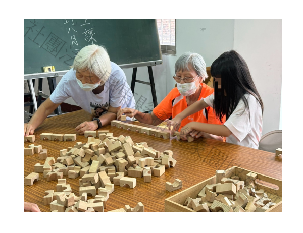 暑假特別活動(標題圖檔)